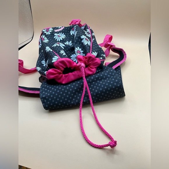 A Black And Pink Vintage Sanrio 2007 Hello Kitty Medium Size Backpack - Picture 5 of 6